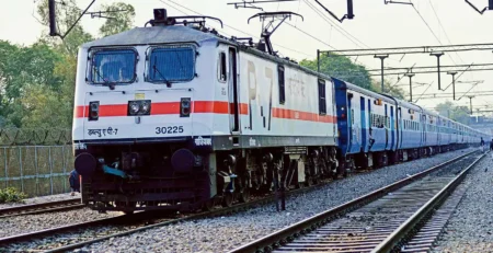 railways general Kusumanchi, Paleru in the joint Khammam district, Mothe, Suryapet, Nalgonda, Nampally in the joint Nalgonda district, Kalvakurti, Nagarkurnool, Vanaparthi and Bhutpur in the joint Mahbubnagar district